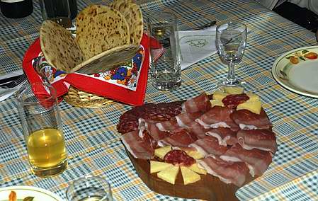 _DSC1155 Mouth watering Speck and cheese