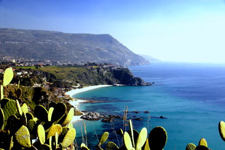 capo_NSC1079 Calabrian Coast near Capo Vaticano