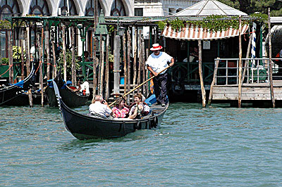DSC_0156 Romantic gondola ride